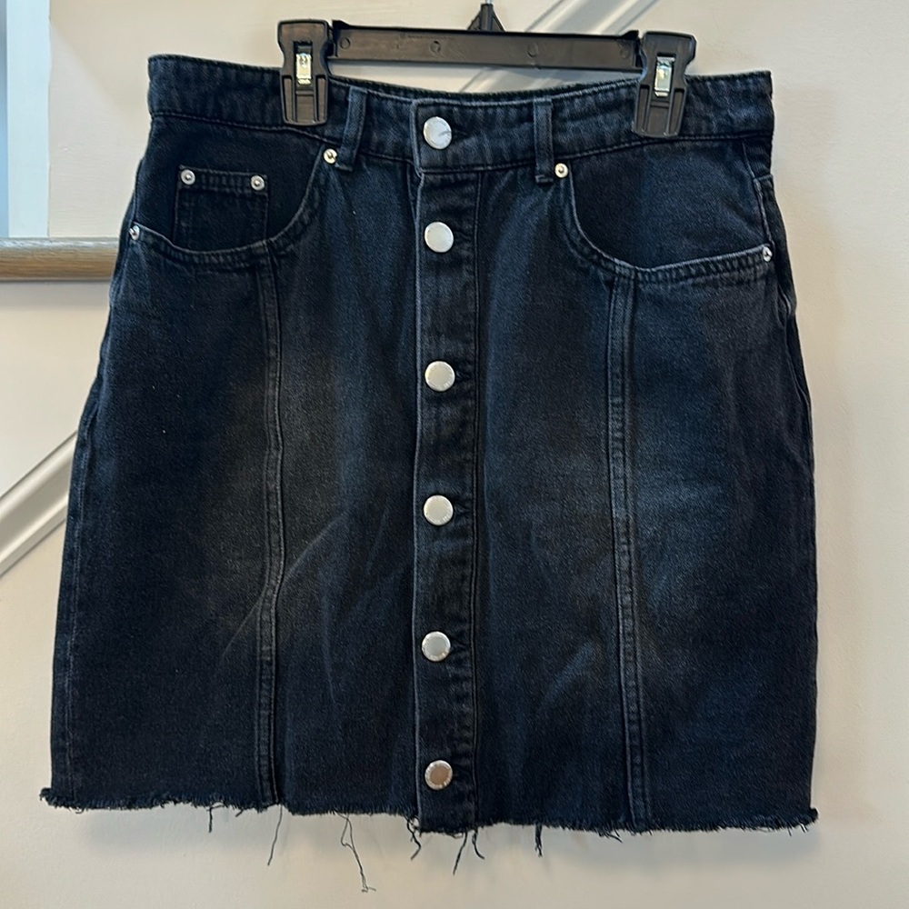 Divided by H&M women’s Jean skirt size 8